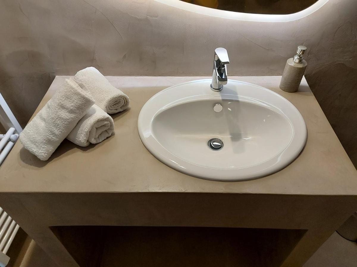 Vasilikis Luxury Loft Apartment Ioannina Bagian luar foto